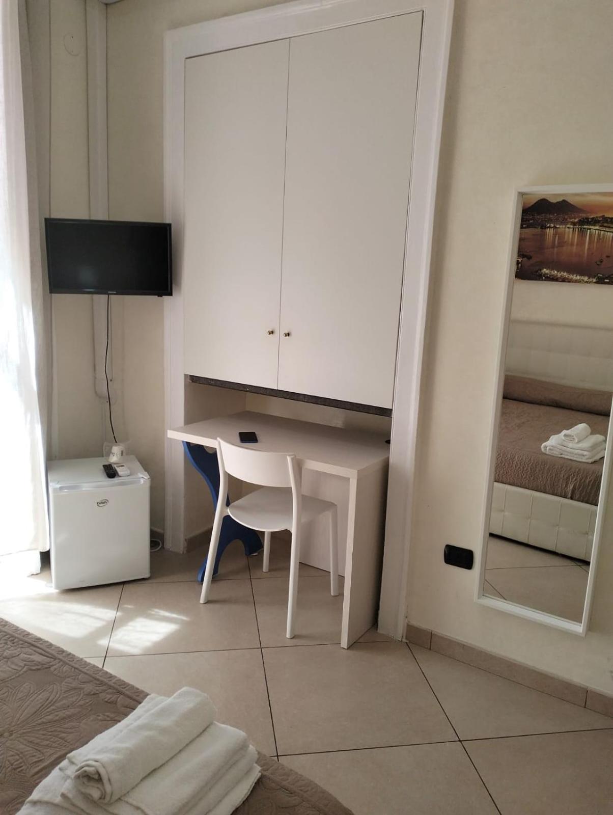 La Dolce Dimora Bed and Breakfast Neapel Rum bild
